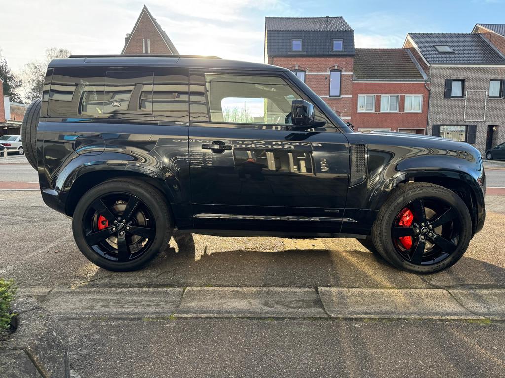 Land Rover Defender X + Less Packs 3.0D 300PK AT8 vele optie, Auto's, Automaat, Euro 6, 300 pk, Zwart