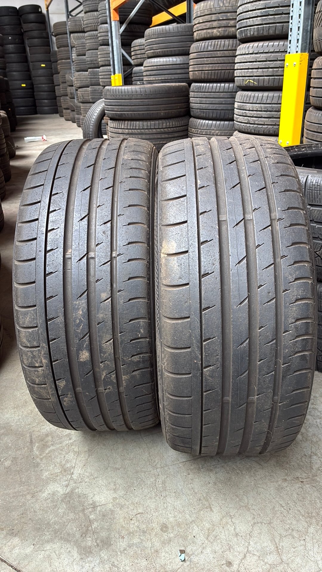 2354018 235/40/18 235/40R18 zomerbanden merk Continental, Kleding | Dames, Ophalen