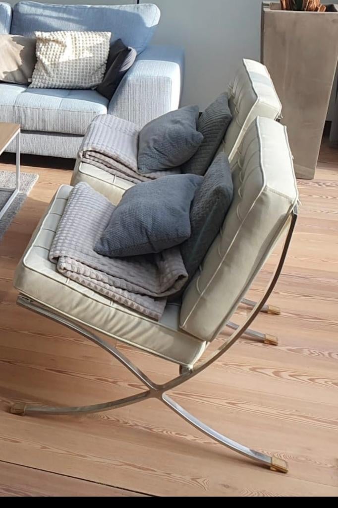 BARCELONA CHAIRS WIT, Huis en Inrichting, Fauteuils, Ophalen, Gebruikt, 75 tot 100 cm, 75 tot 100 cm