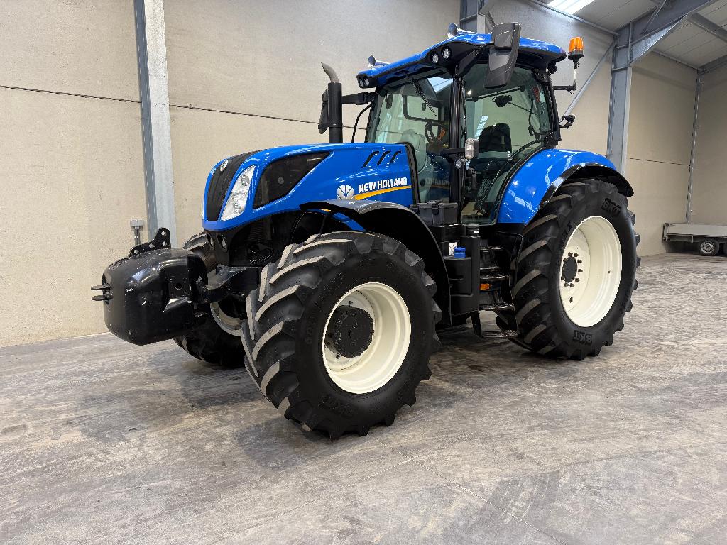 New Holland T7.230pc, Enlèvement, Utilisé, 7500 à 10000, Plus de 160 ch