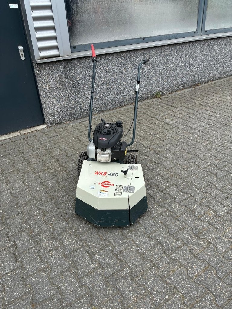 Cramer WKB 480 onkruidborstel machine, Ophalen