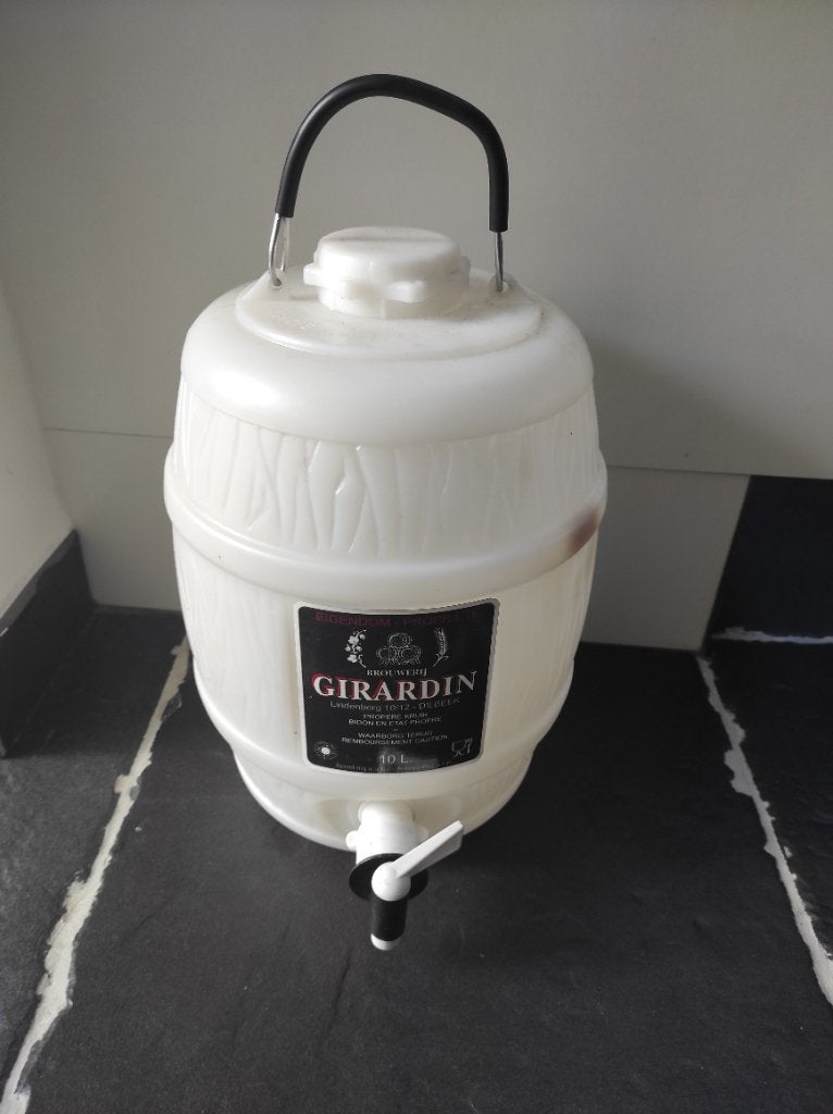 Vatje girardin, Verzamelen, Biermerken, Ophalen of Verzenden, Gebruikt, Overige typen, Overige merken