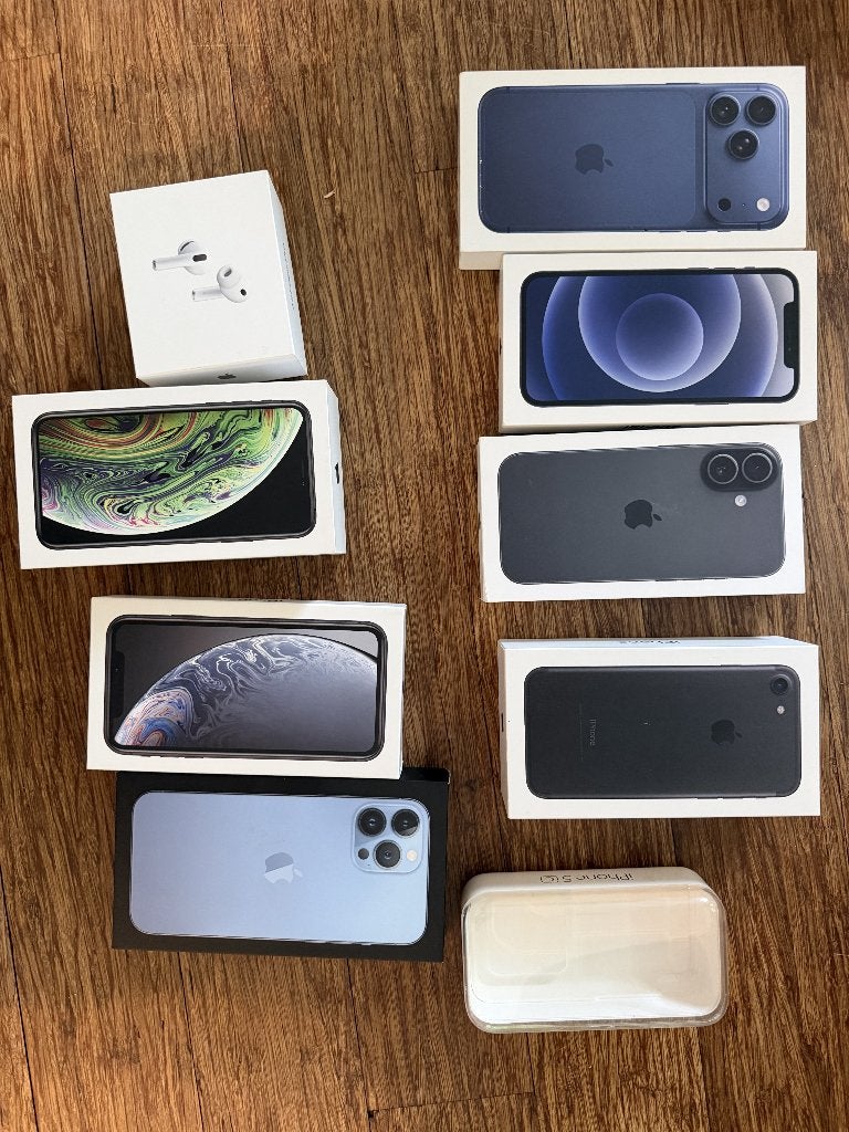 Dozen iPhones verschillende versies, Ophalen, Gebruikt, 8 GB