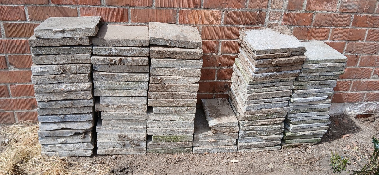 Betonnen Dalen /;tegels, Ophalen