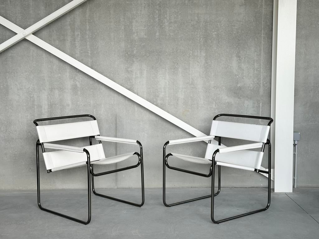 Wassily chairs | Set van twee, Antiquités & Art, Antiquités | Meubles | Chaises & Canapés, Enlèvement