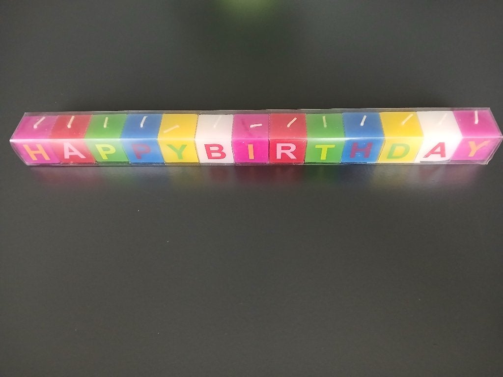 kaars happy birthtday, Huis en Inrichting, Woonaccessoires | Kandelaars en Kaarsen, Ophalen, Nieuw, Kaars