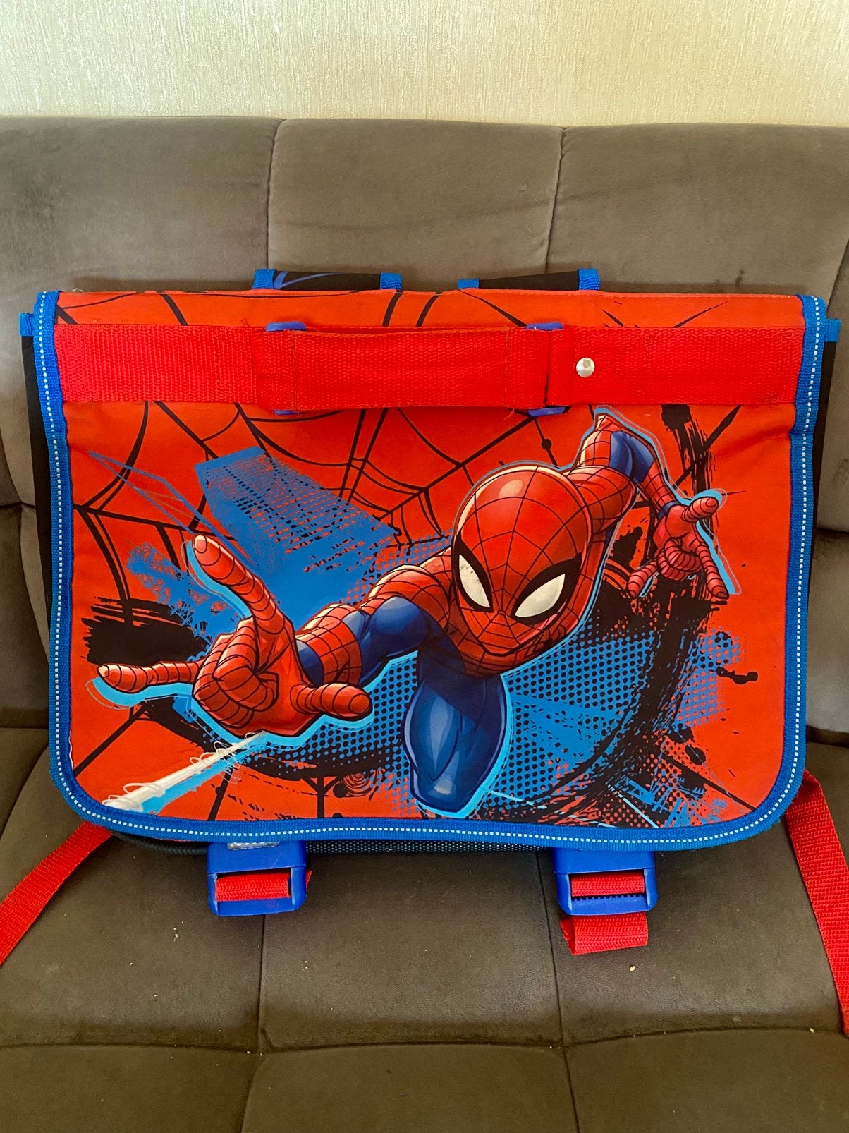 Boekentas spiderman, Ophalen, Zo goed als nieuw