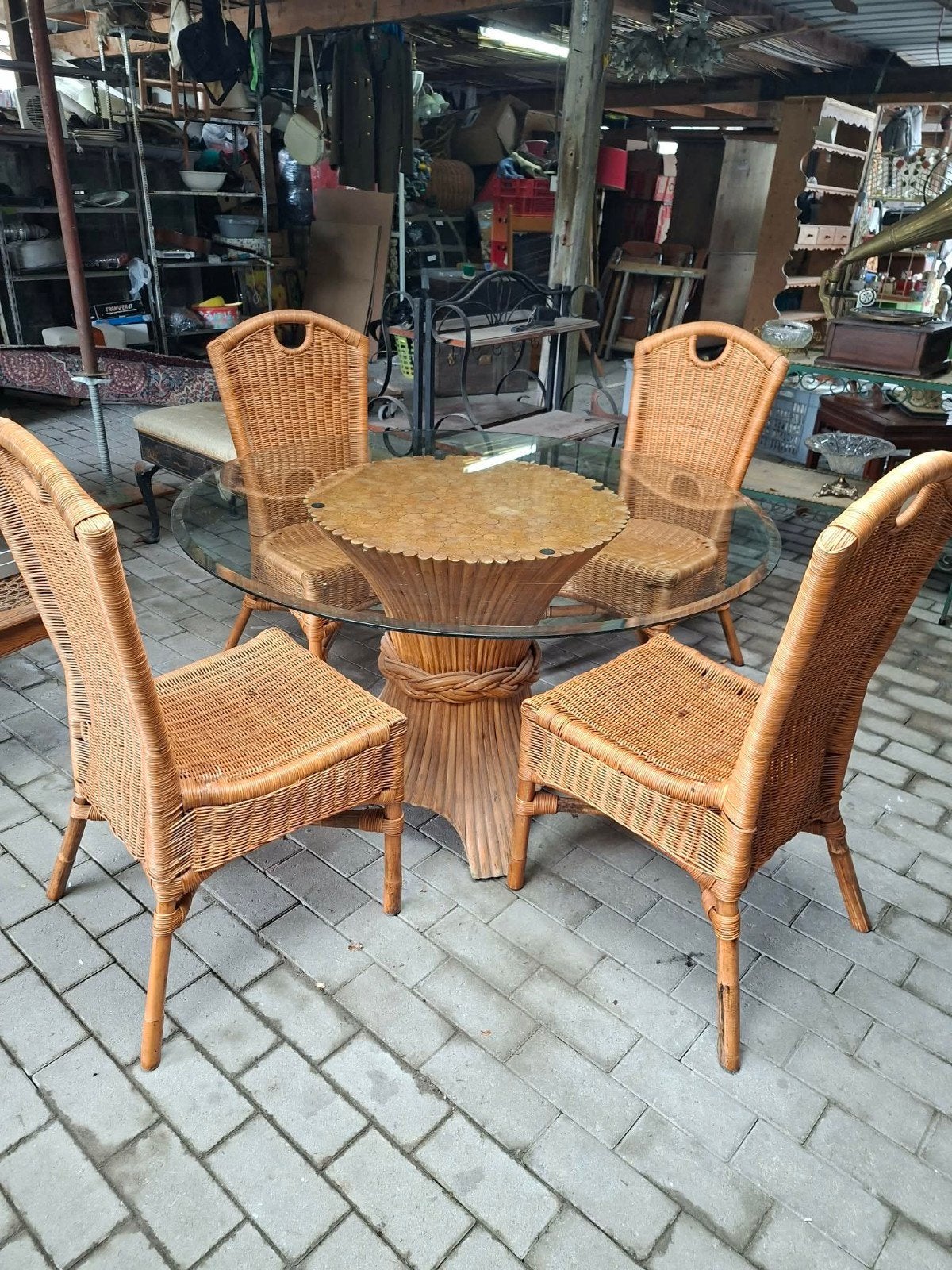 Table  rotin, Enlèvement ou Envoi, Rotin