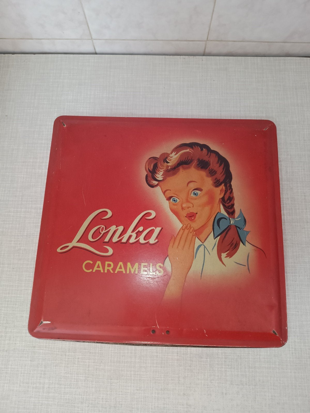 Ancienne boîte en métal Lonka, Enlèvement ou Envoi