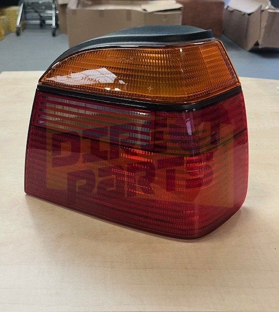 Volkswagen Golf (92-) achterlicht Rechts OES! 9216451 Oldtim, Neuf, Volkswagen, -, -