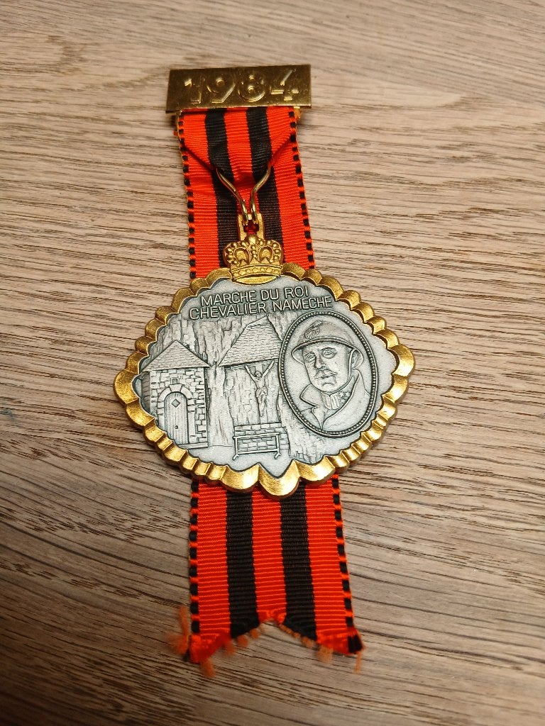 Medaille roi chevalier Nameche, Collections, Objets militaires | Général, Envoi, Armée de terre, Ruban, Médaille ou Ailes