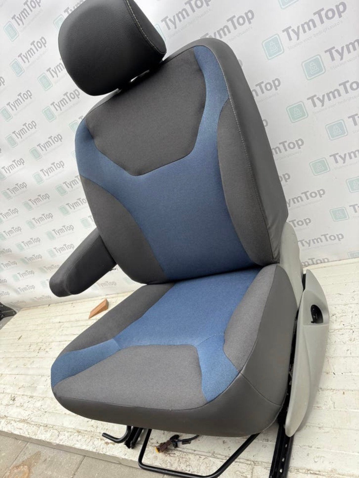Stoel chauffeur Opel Vivaro, Renault Traffic, Primastar, Auto-onderdelen, Interieur en Bekleding, Nissan, Opel, Renault, Ophalen of Verzenden