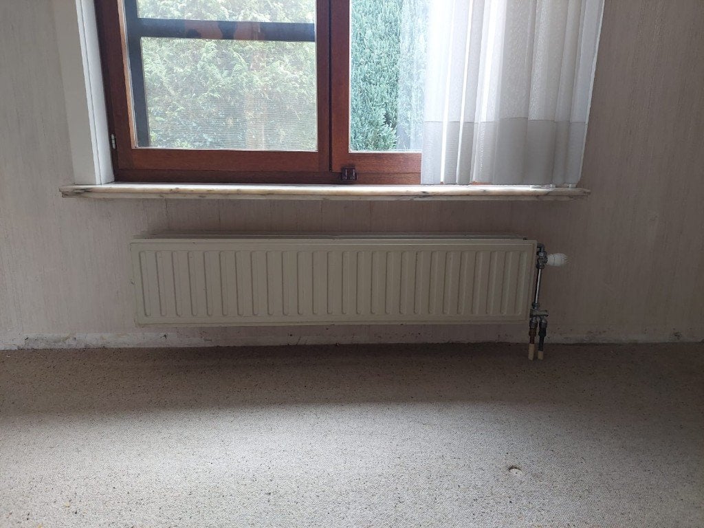 Gratis Radiator (incl. Thermostaatregeling), Ophalen, Gebruikt, Radiator