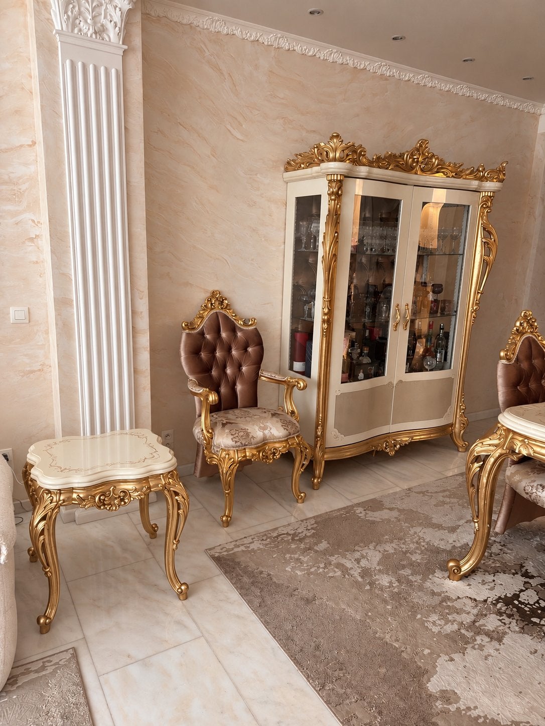 LUXE COMPLETE MEUBELSET in barokstijl – Crème & Goud, Ophalen, Zo goed als nieuw, Barok