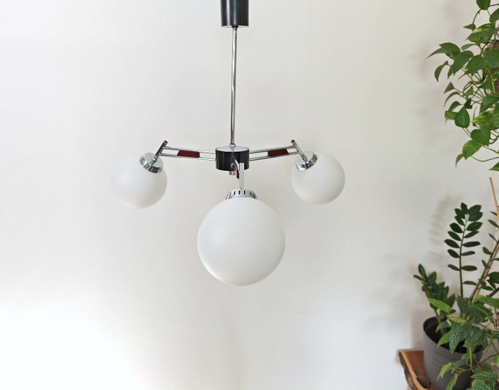 Vintage plafondlamp met 3 lampen van opaalglas, Verzenden, Gebruikt, Glas, Minder dan 50 cm