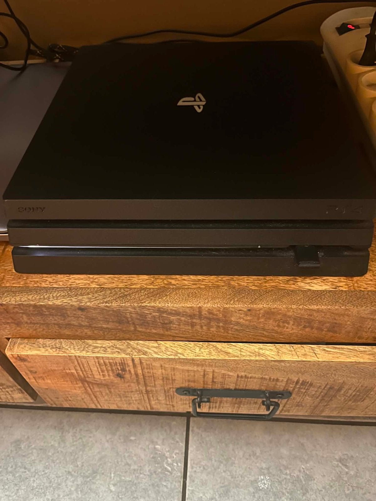 PS4 PRO 1TB console 2 controllers, 5 games, Ophalen, Met games, Met 2 controllers, Zo goed als nieuw