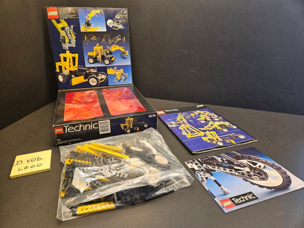 LEGO Technic 8074 Universal Set MET DOOS, Lego, Ophalen of Verzenden, Technic, Complete set