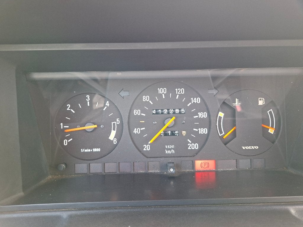 Voiture Ancêtre Volvo 240 GLD année 1989., Auto's, 4 deurs, Overige kleuren, 2300 cc, Grijs