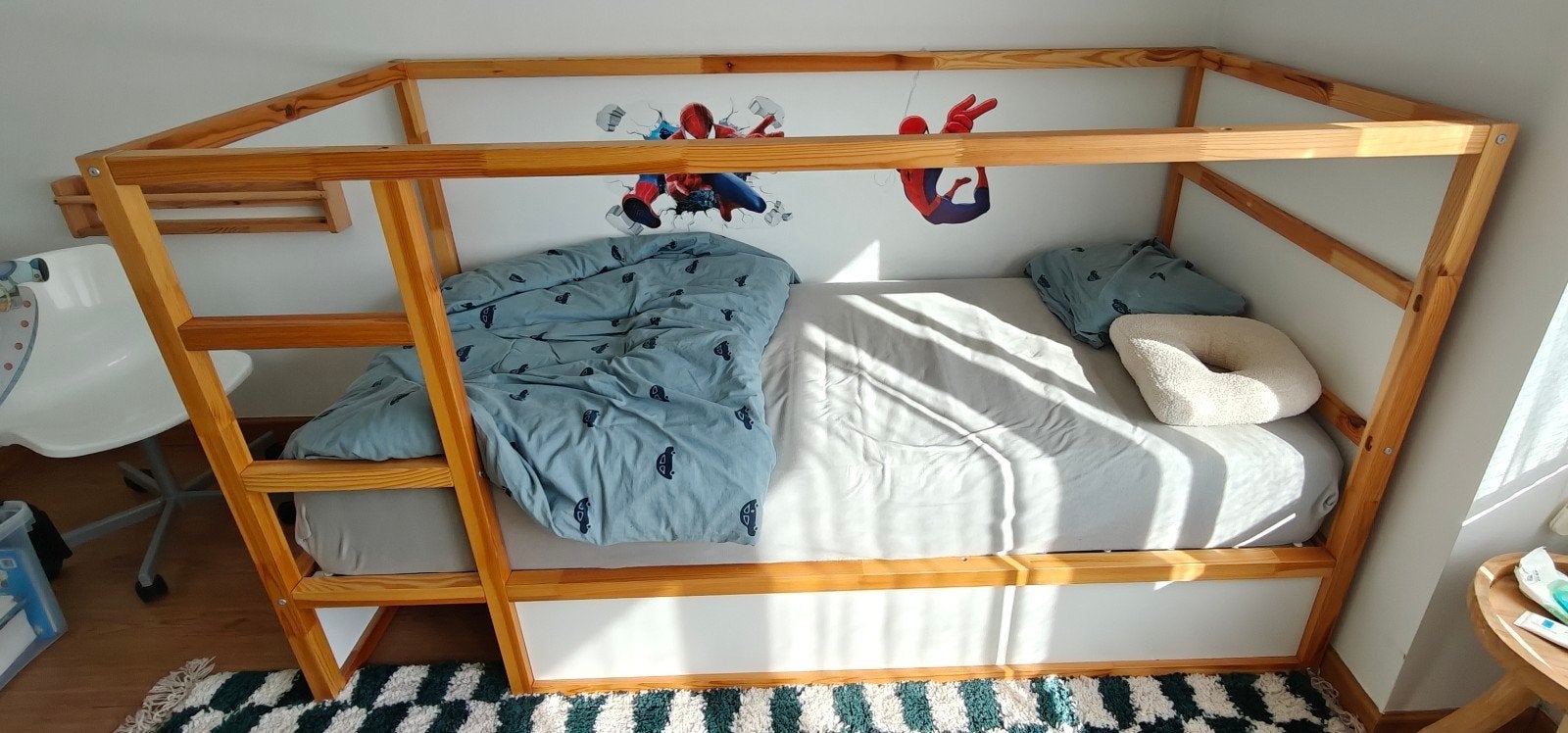 Lit superposé IKEA MYDAL avec matelas HÖVÅG 90x200 cm., Enfants & Bébés, Chambre d'enfant | Lits superposés & Lits mezzanines
