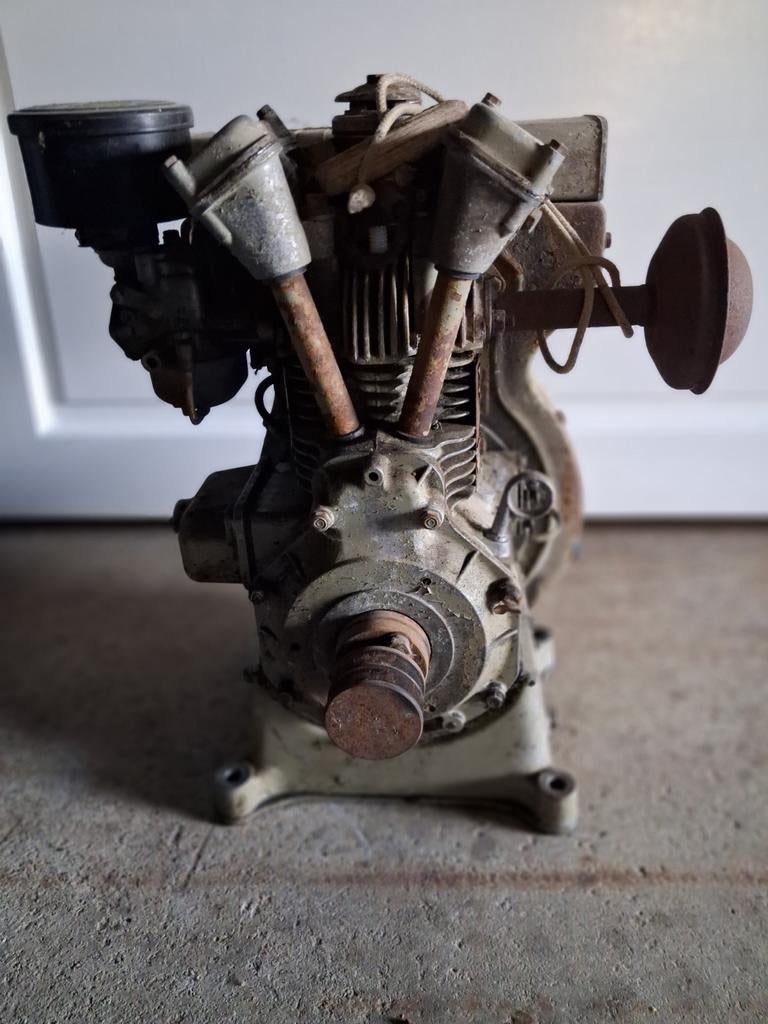 Bernard motor, Doe-het-zelf en Bouw, Ophalen