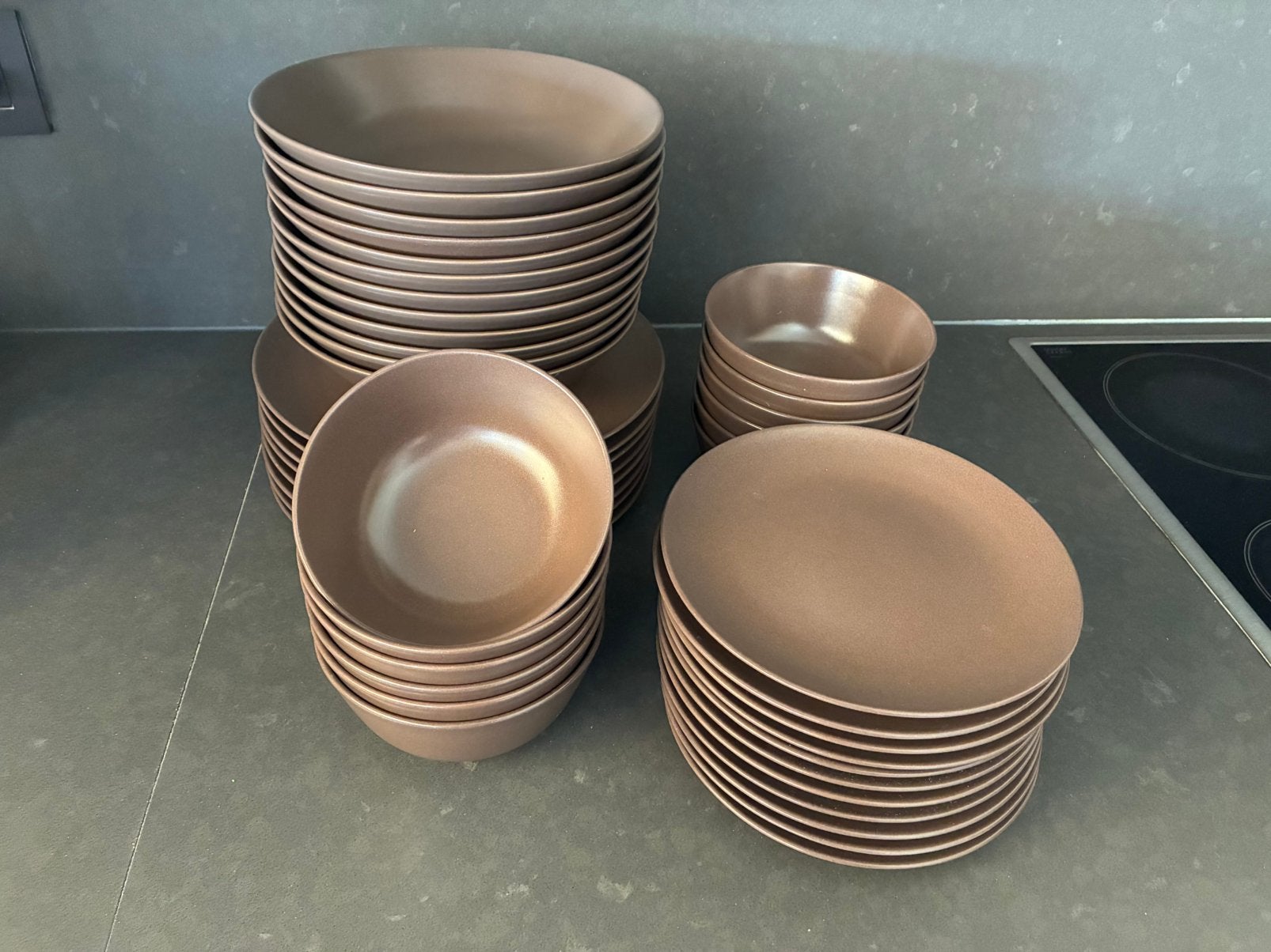 Set borden en kommen ikea, Ophalen