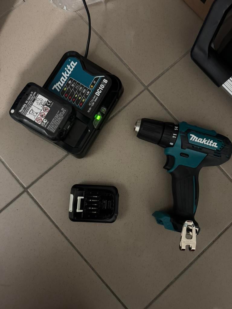 MAKITA VIJS EN BOOR MACHINE, Doe-het-zelf en Bouw, Ophalen of Verzenden, Zo goed als nieuw