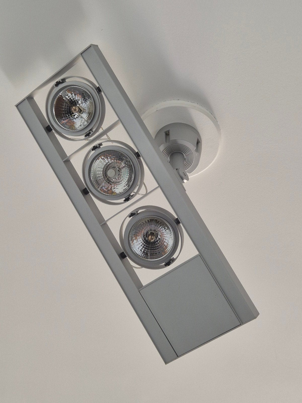 Plafonnier design 3 spots orientables – Style moderne, Métal