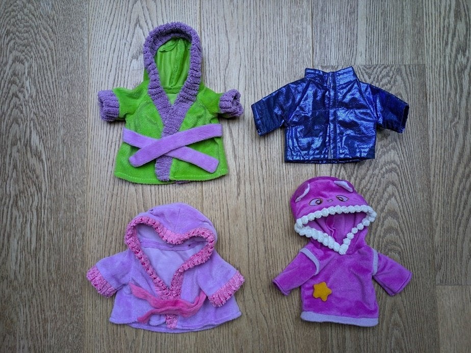 vêtements pour une poupée de 30cm, Enfants & Bébés, Enlèvement, Utilisé