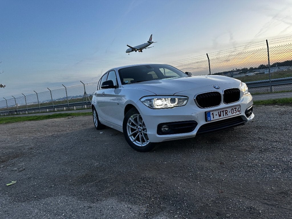 BMW 120i F20 Sport Line – 184 ch – Boîte manuelle – 2017, Autos, Cuir, Boîte manuelle, Entretenue par le concessionnaire, Noir