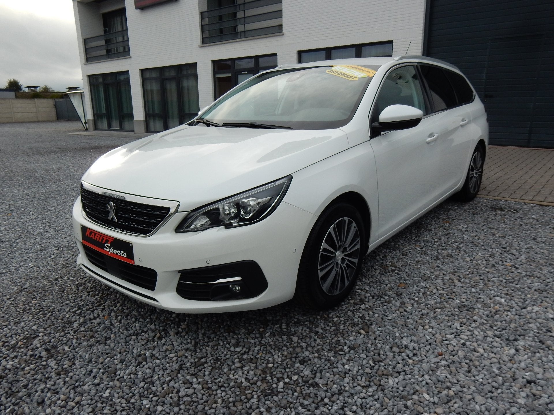 Peugeot 308 AUTOMAAT 130pk break (bj 2020), Auto's, Automaat, Stof, Gebruikt, Overige kleuren