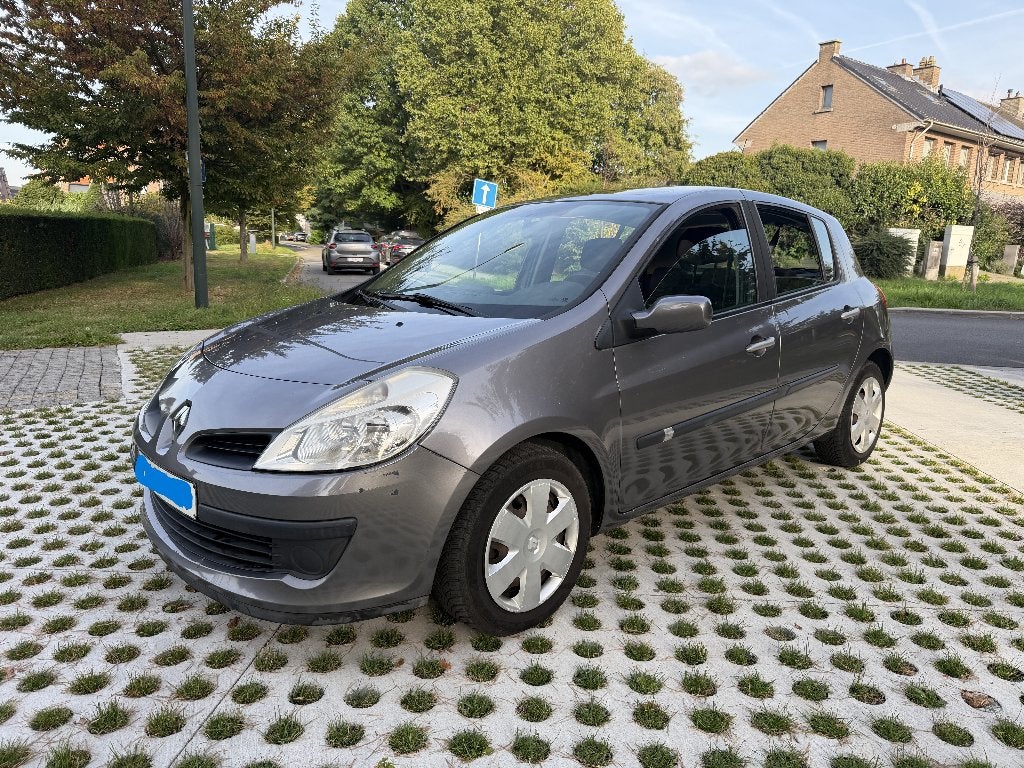 Renault Clio 1.2essence 1propriétaire toit panoramique airco, Achat, Entreprise, Boîte manuelle, Entretenue par le concessionnaire