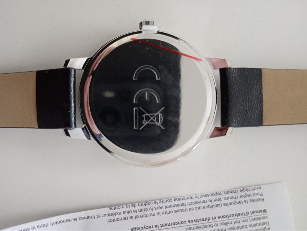 HORLOGE PIERRE CARDIN, Handtassen en Accessoires, Horloges | Dames, Ophalen