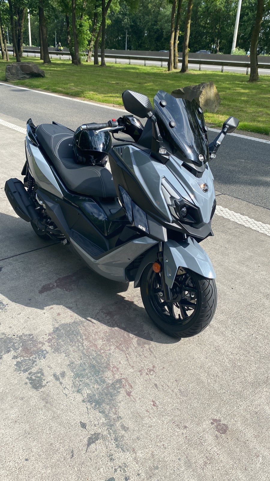 SYM CRUISYM 125cc geregistreerd 03/2026!, Fietsen en Brommers, Ophalen, 125 cc, Zo goed als nieuw, Benzine