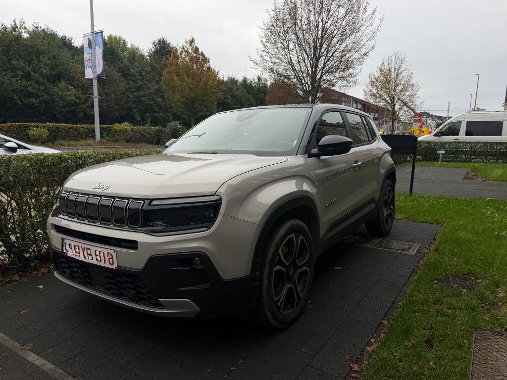 Jeep Avenger e-Hybrid Summit automaat | Panoramisch dak, Auto's, 1199 cc, Lederen bekleding, 620 kg, Beige