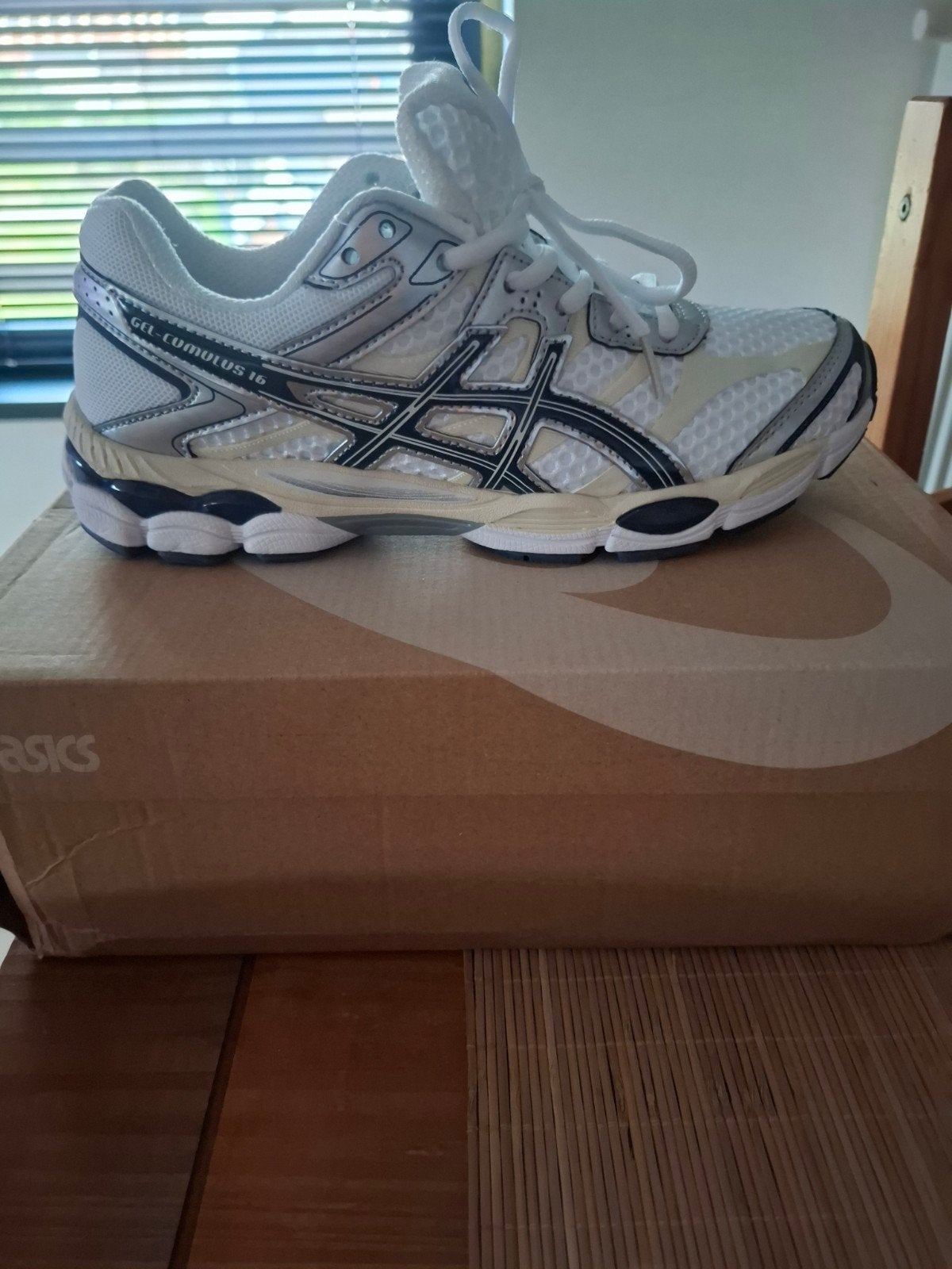 Asics GEL-Cumulus 16 — Nieuw — Maat 43,5 — Met doos, Kleding | Heren, Schoenen