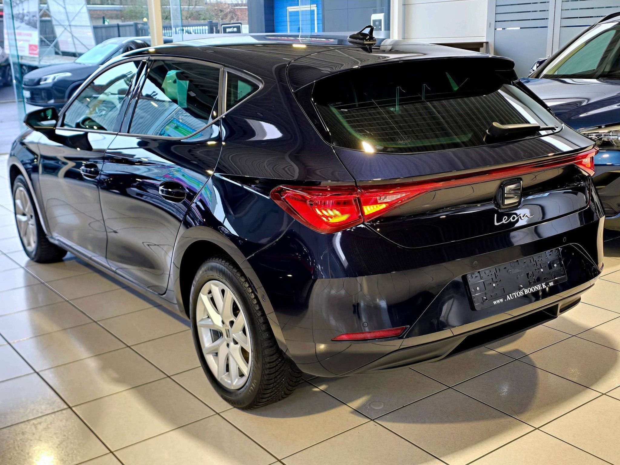 Seat Leon Leon / Led lichts / Navigatie / Android+apple /pdc, Autos, Seat, Euro 6, Entreprise, Noir, 5 portes