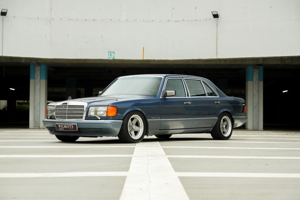 Mercedes 560 SEL - AMG Tribute, Cuir, 5547 cm³, 4 portes, Entreprise
