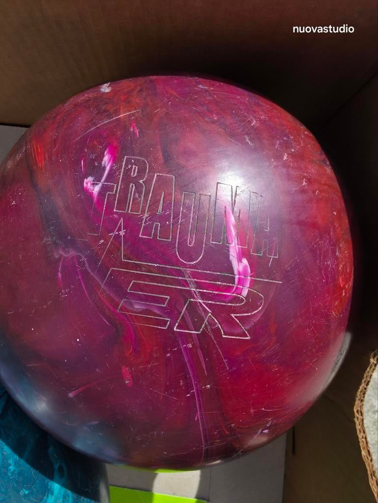 Hammer Hawg + Ballen de bowling Trauma ER - set 2, Sports & Fitness, Bowling, Utilisé, Boule, Enlèvement ou Envoi