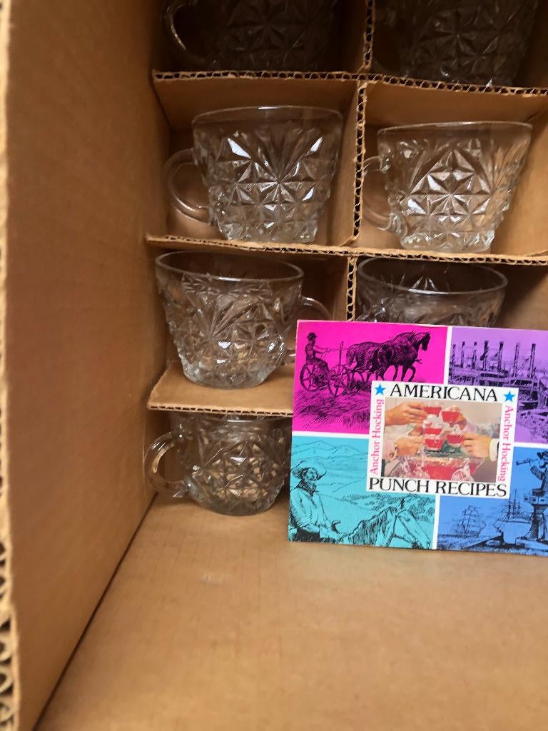 punc kom, Ophalen, Nieuw, Glas, Compleet servies