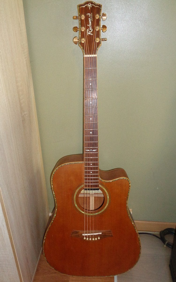 Richwood Artist series RD-28-CE rare serie volhout bovenblad, Ophalen, Zo goed als nieuw, Western- of Steelstringgitaar, Met koffer