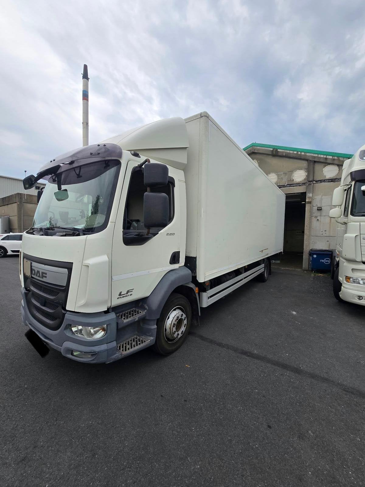 DAF LF 220 euro 6 Boite mannuelle, Auto's, Vrachtwagens, Stof, Wit, Bedrijf, DAF