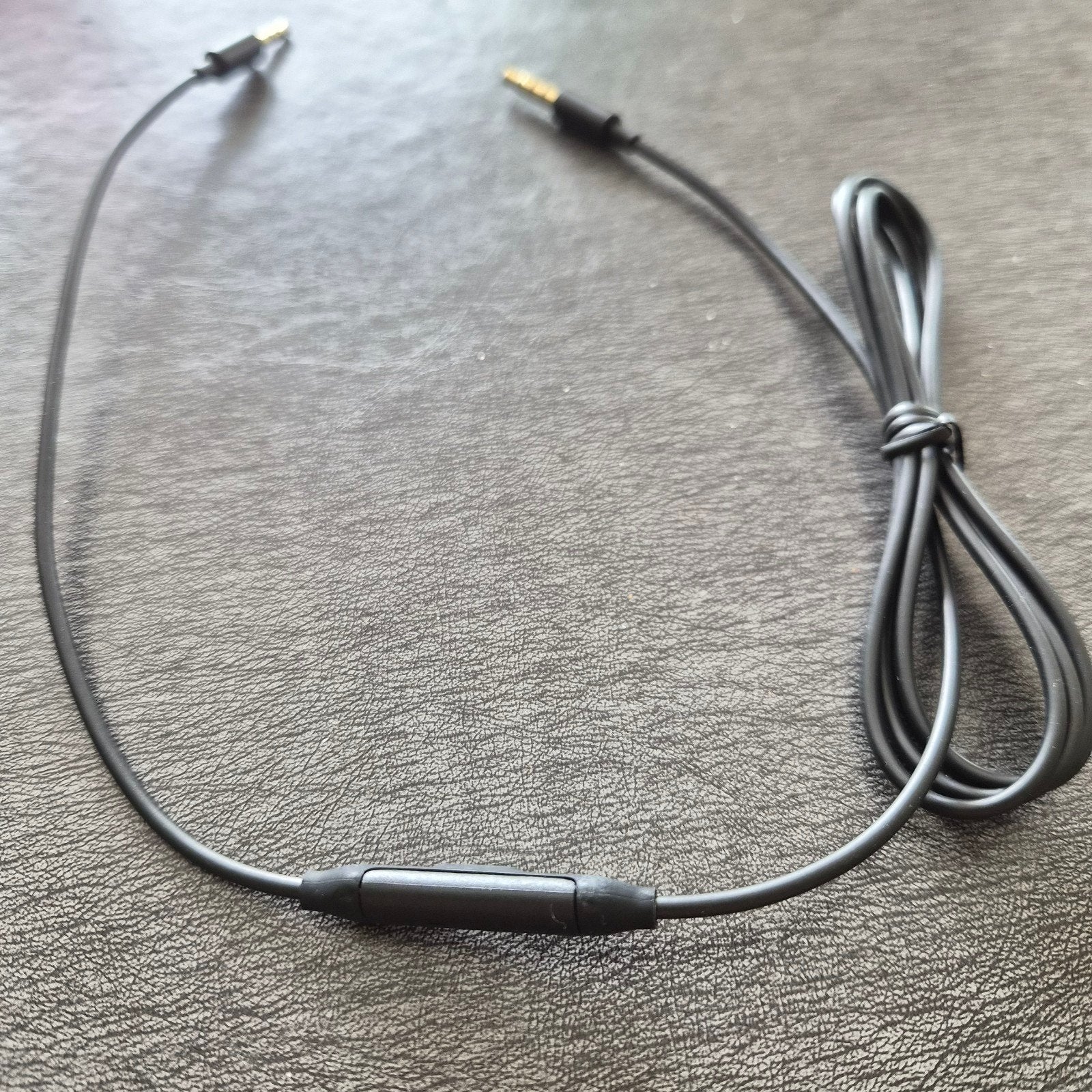 Câble audio AUX 3,5 mm AKG, Enlèvement ou Envoi
