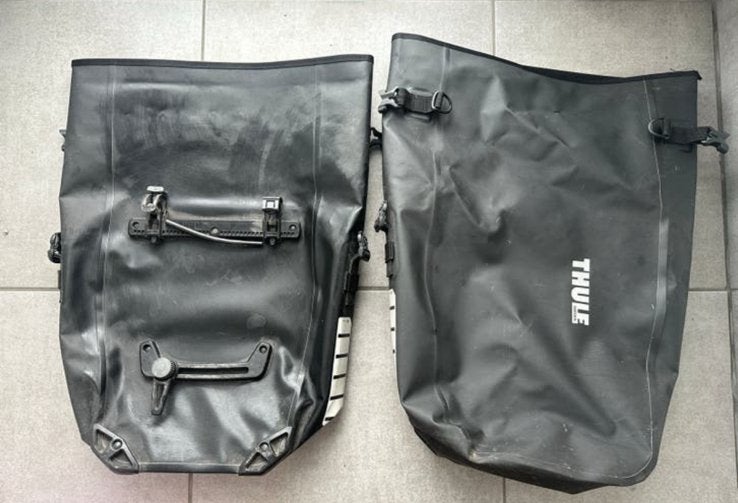2 fietstas thule 22L, Fietsen en Brommers, Ophalen, Zo goed als nieuw
