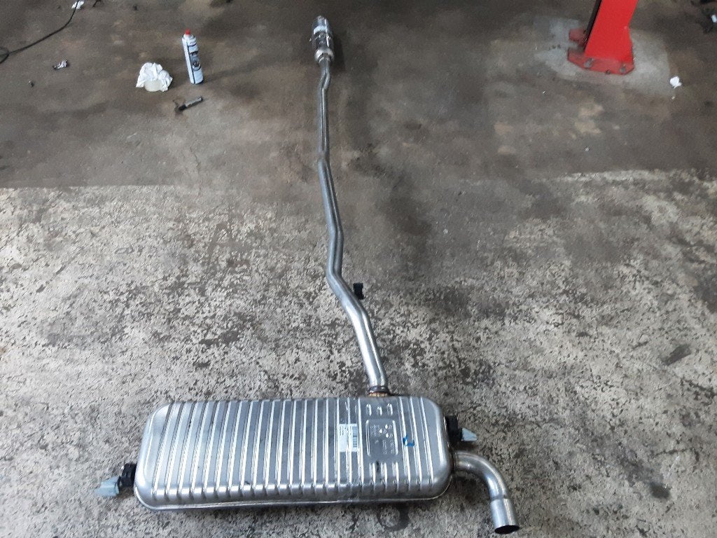 CATALYSEUR BMW 1 serie (F40) (01-2019/-) (22827110), Utilisé, BMW