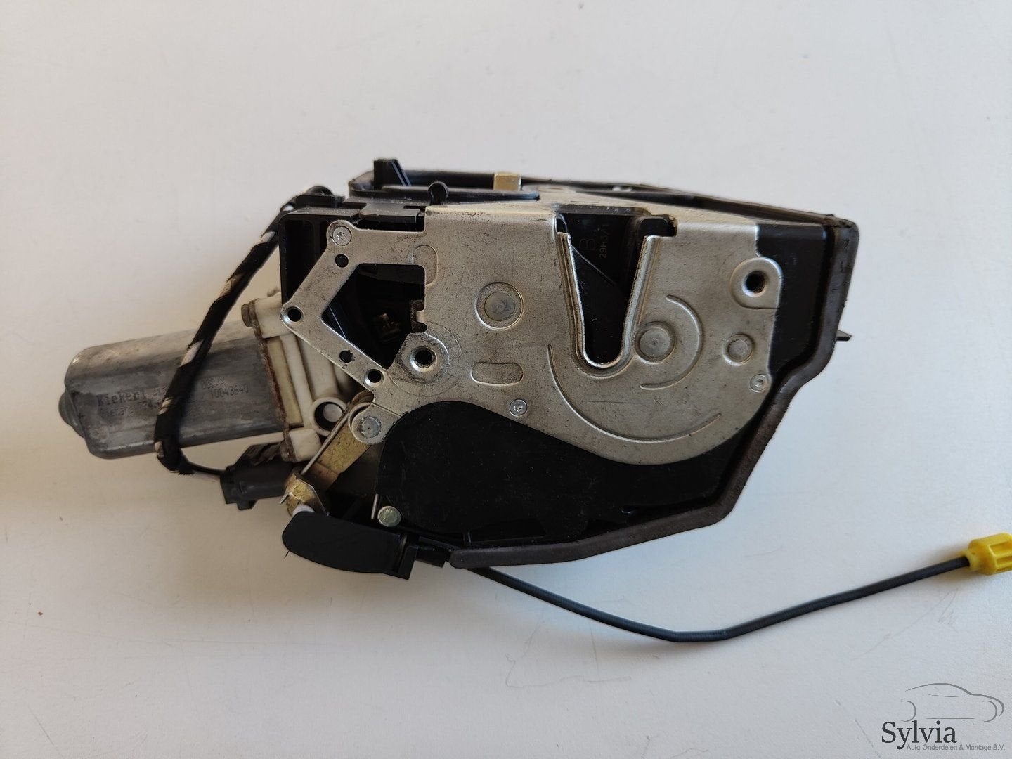 Deurslot softclose rechts achter binnenzijde deur BMW 7 seri, Gebruikt, -, -, Ophalen of Verzenden