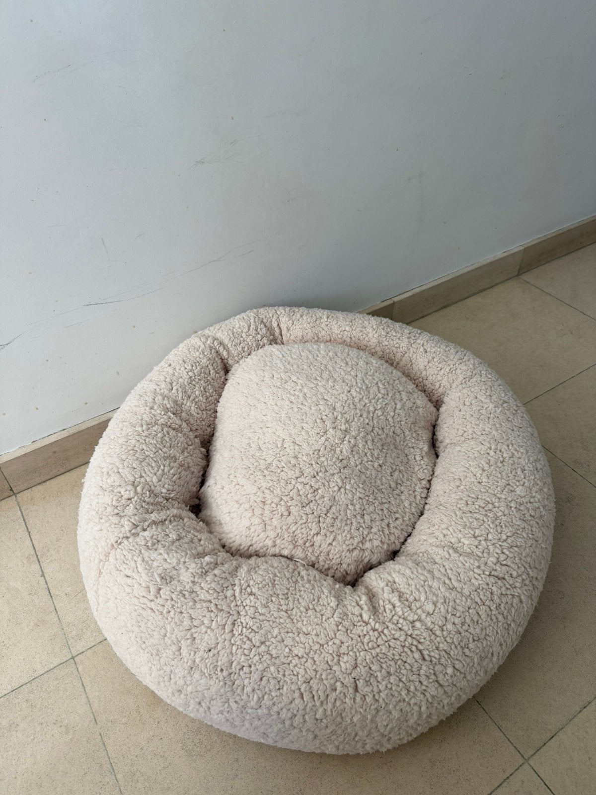 Ergonomische donut hondenmand Beeztees 70cm, Animaux & Accessoires, Paniers pour chiens, Enlèvement, Comme neuf