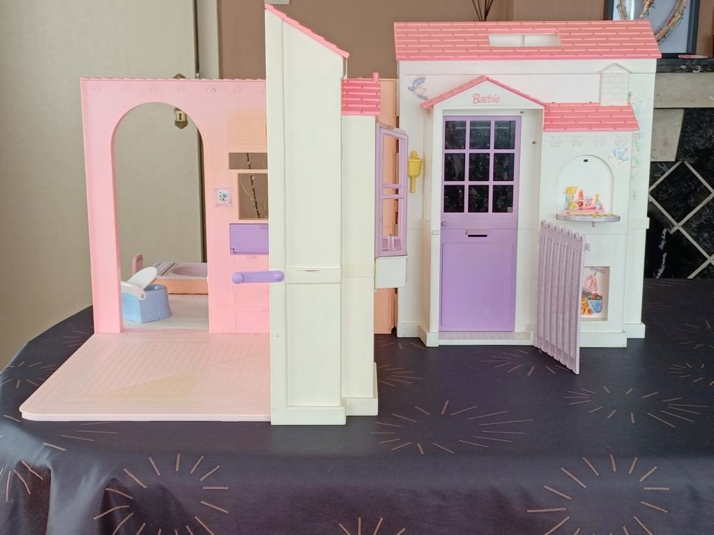 Barbie poppenhuis en poppen, Ophalen, Poppenhuis