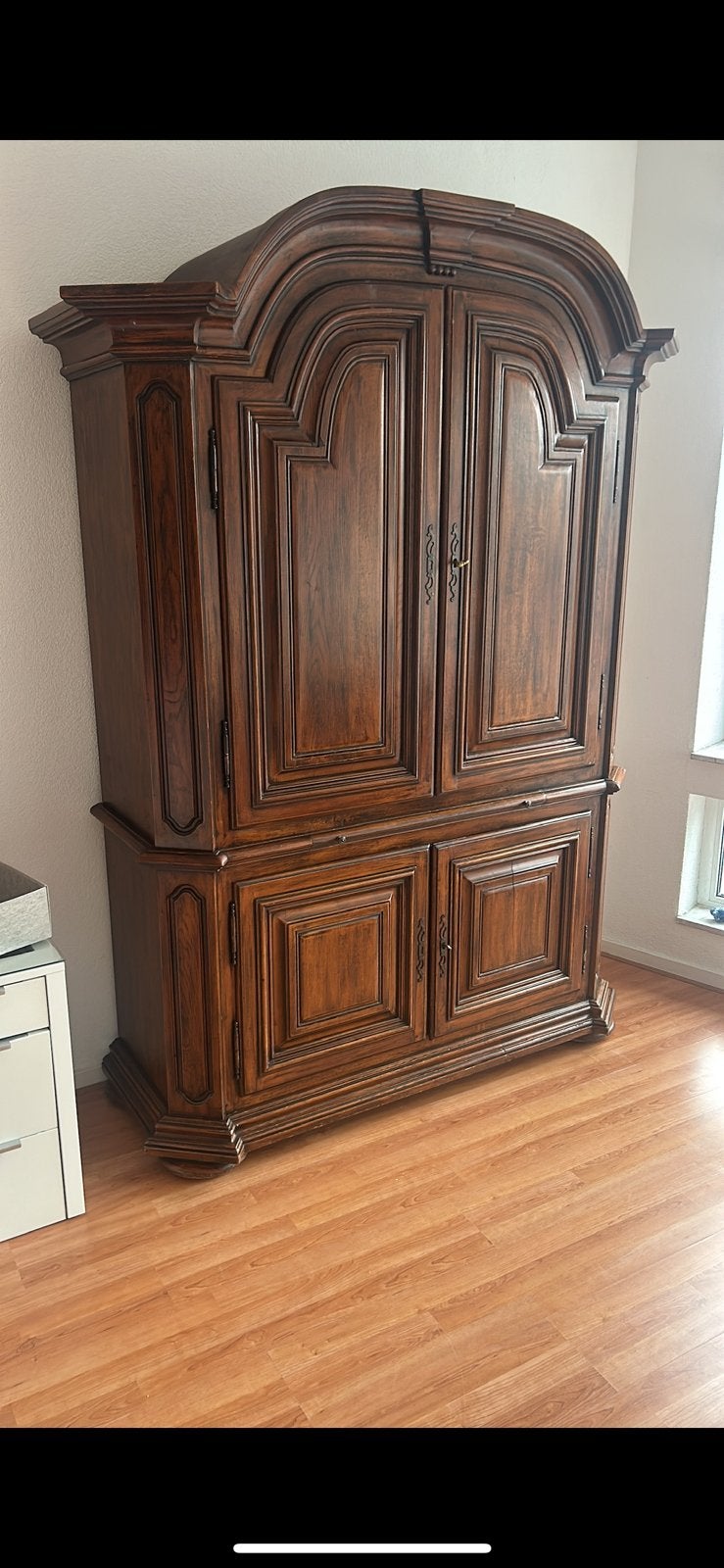 Magnifique armoire ancienne en bois massif, Antiquités & Art, Enlèvement