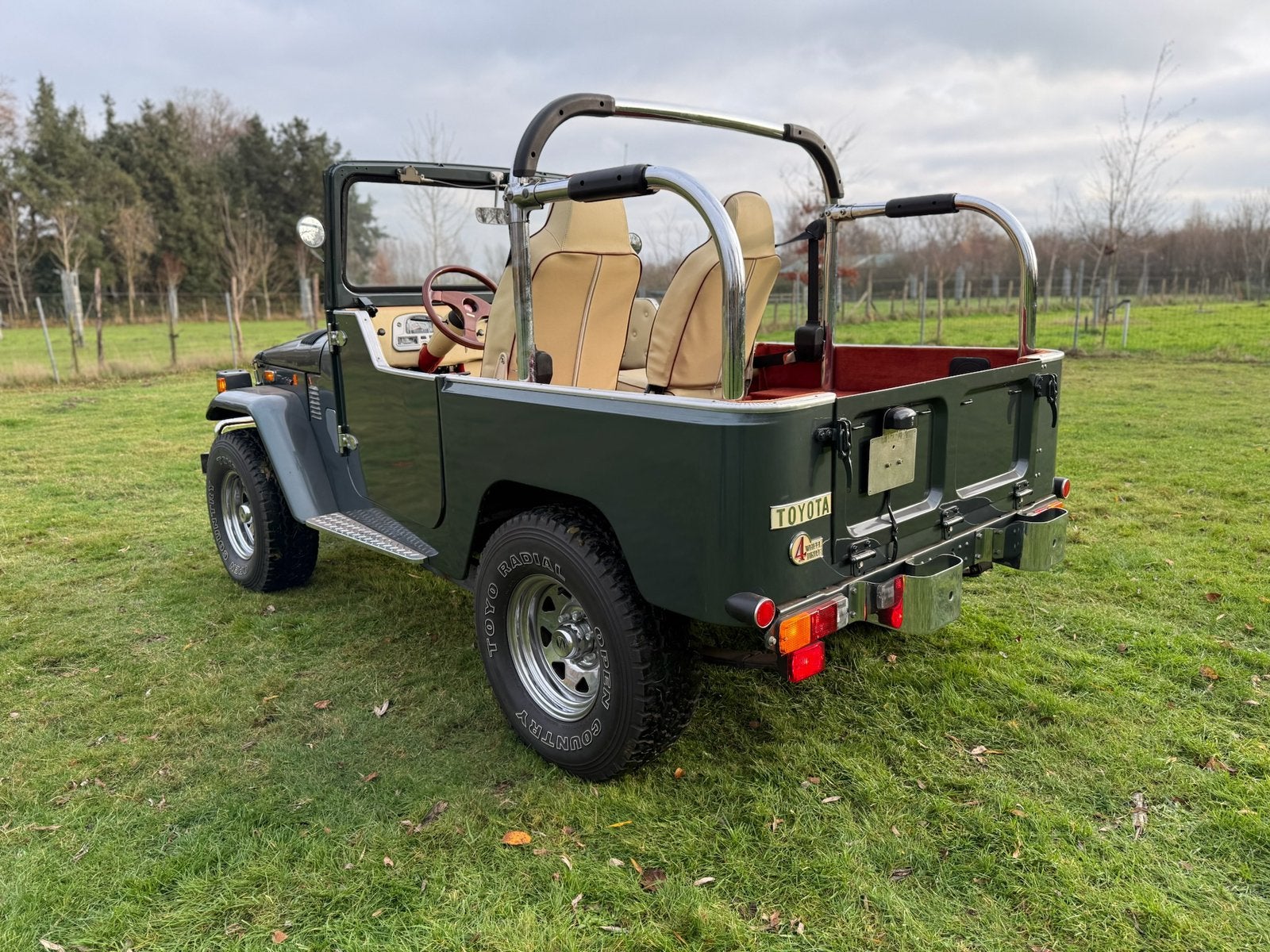 Toyota FJ40L landcruiser van 1974 in uitstekende staat, foto 2