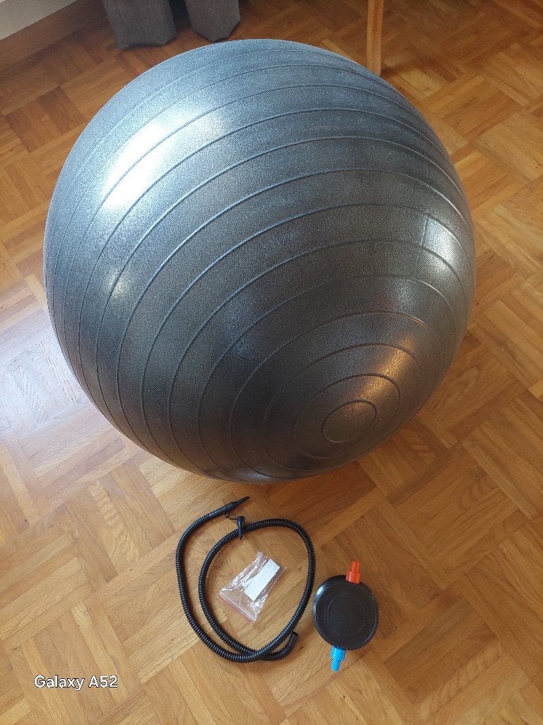 Ballon suisse Bodymate, ballon de gymnastique, Sports & Fitness, Équipement de fitness, Comme neuf, Balle de fitness, Jambes, Abdominaux